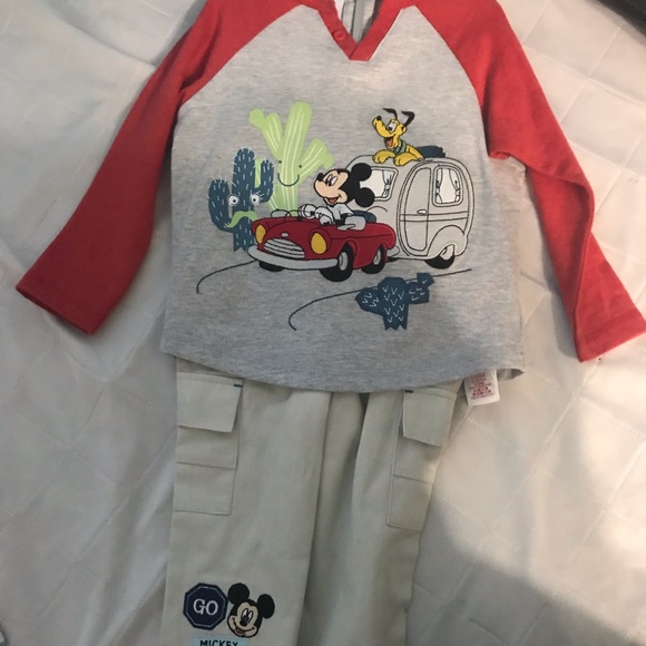 Disney Other - Brand new Disney baby outfit.